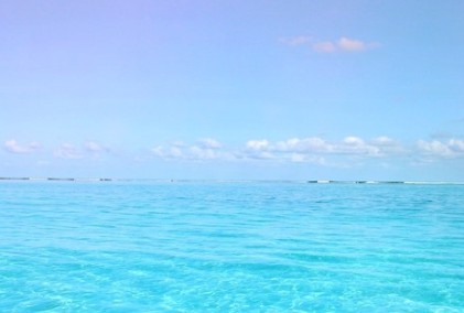 流行的心情短语:不管你的条件有多差,总会有个人在爱你