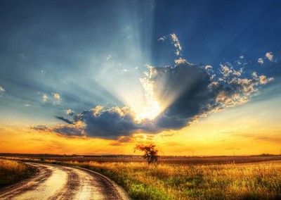 有哲理的短句:原来,有些人不知不觉,就淡了联系