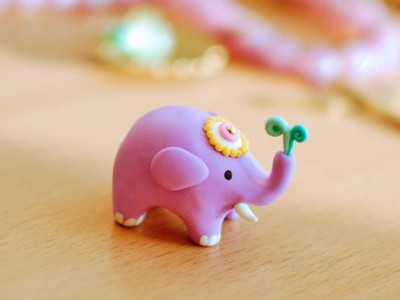 爆笑QQ说说:据说,试卷发下来一定要先吻一下,这叫“稳过”1